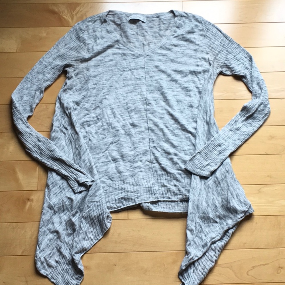Long sleeve light weight A&F sweater